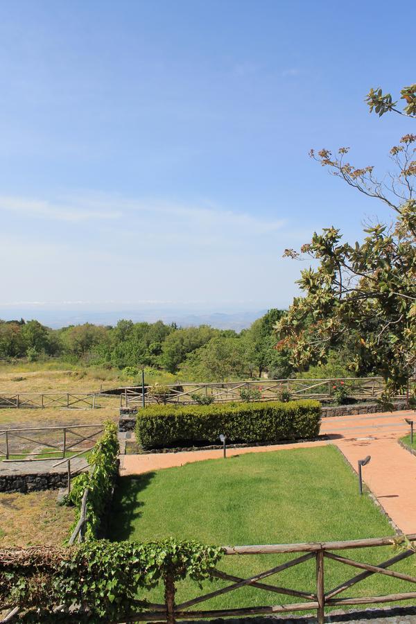 Hotel Le Cisterne Dell'Etna Calcerana-Marina Exteriér fotografie