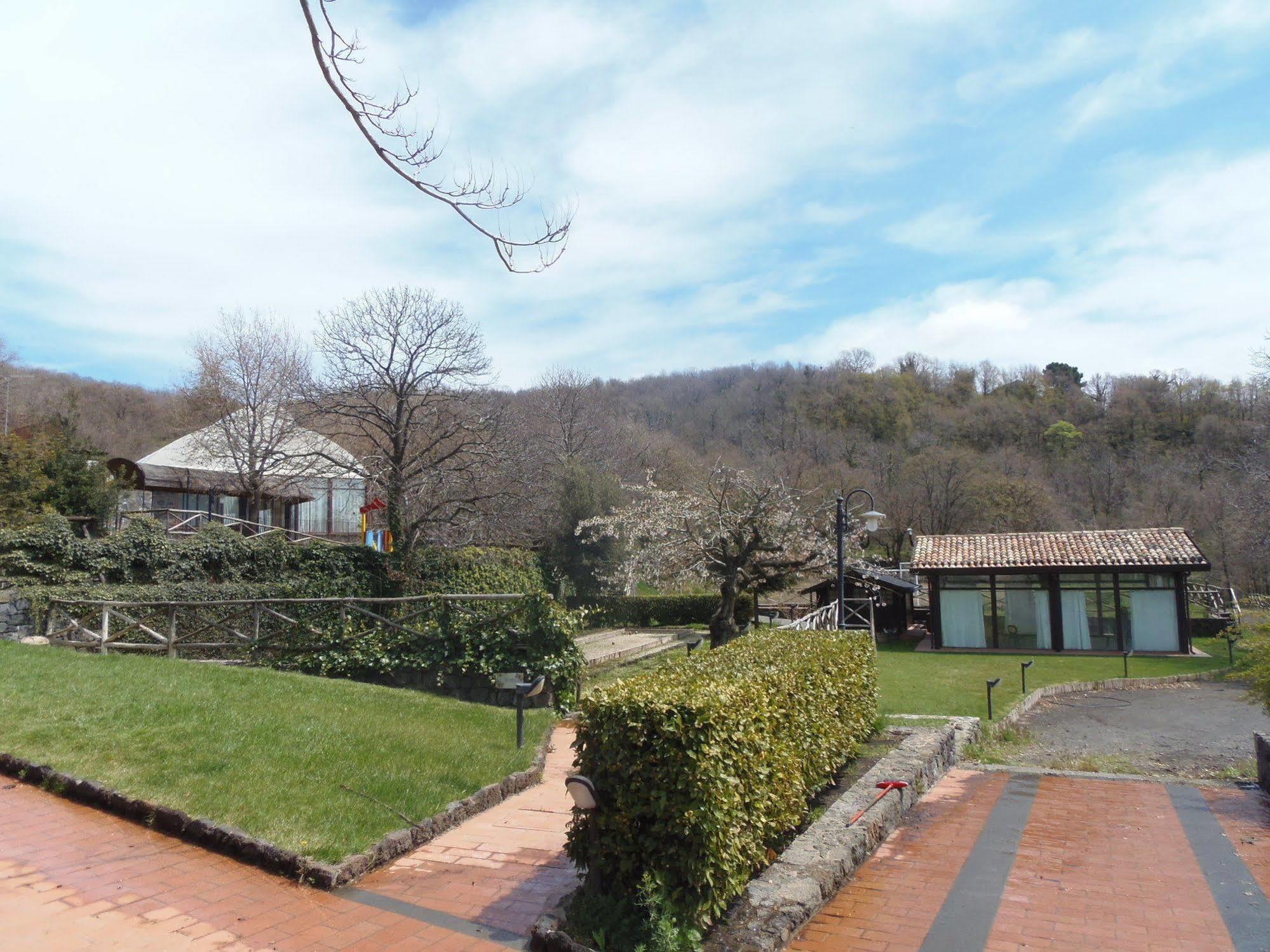 Hotel Le Cisterne Dell'Etna Calcerana-Marina Exteriér fotografie